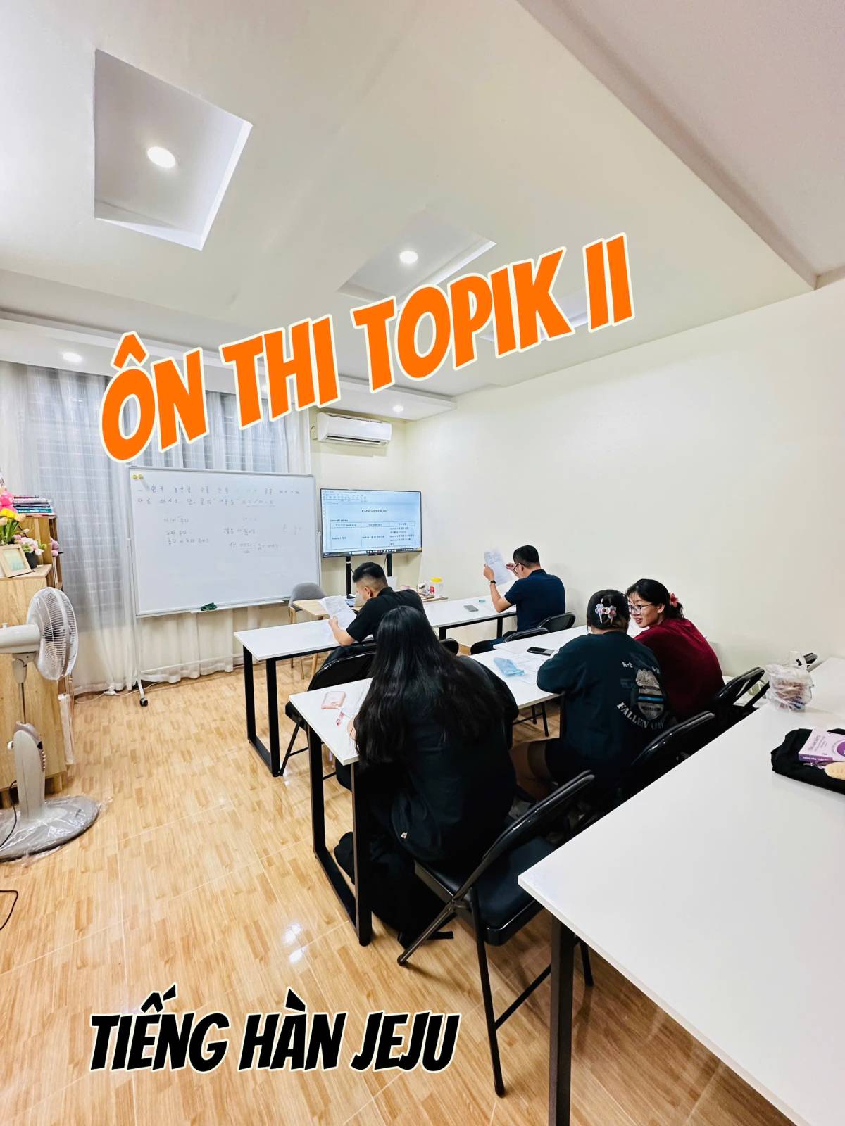 Khai giảng lớp học tiếng Hàn TOPIK II